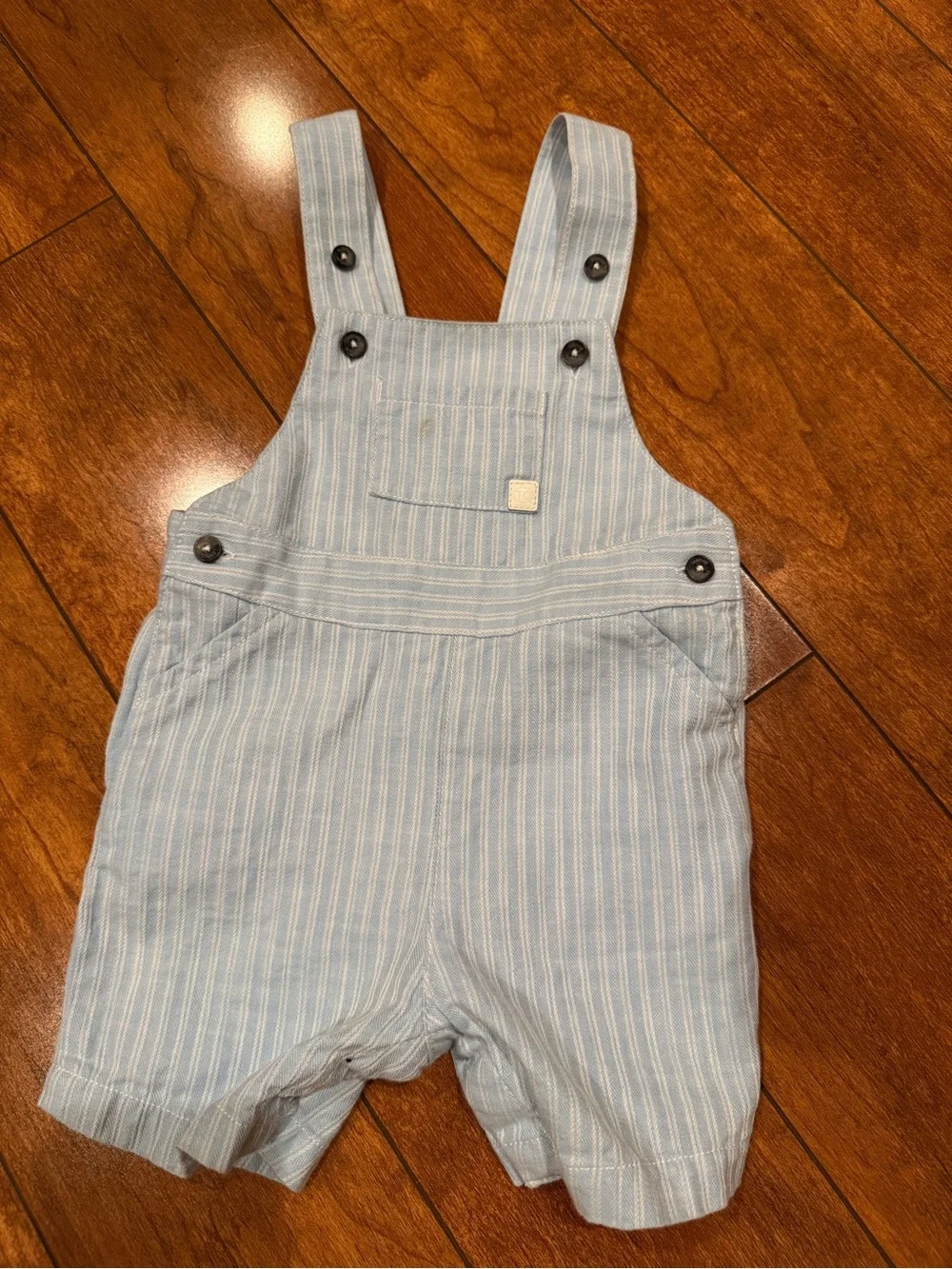 Tartine et Chocolate Dungaree Short | 100% organic cotton